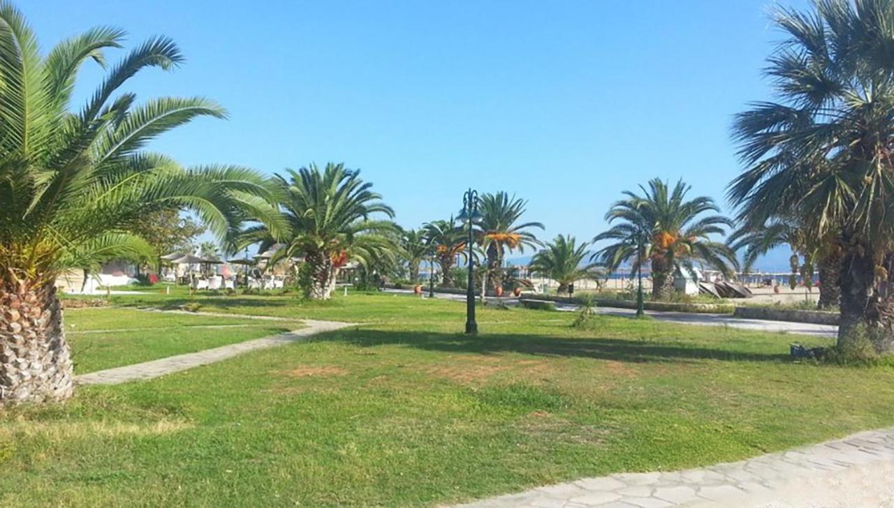 Seaside Villa Nea Poteidaia Luaran gambar